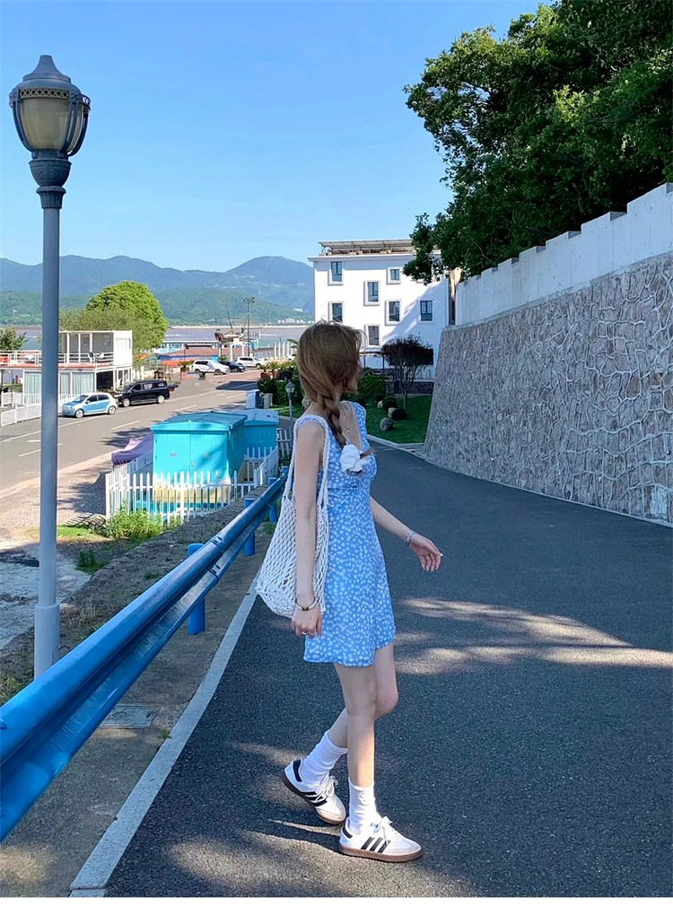 Summer Floral V-neck Dress