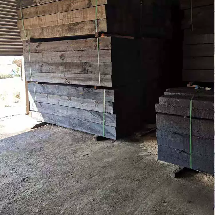 Обработка деревянных планок, деревянных блоков и брусов. Строительные площадки, заводы и промышленная древесина могут обрабатываться антикоррозионной фумигацией.