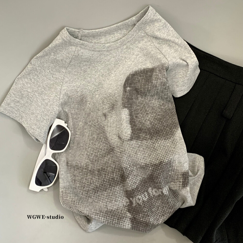 WGWE2025 Summer Hot Girl American Hombro Slim Bear Manga corta con estampado de cuello redondo Camiseta de manga corta Camiseta de mujer W5410