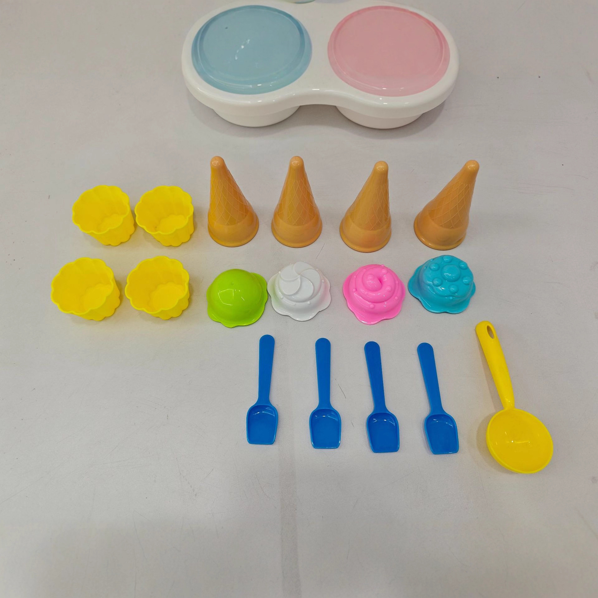 Helado, energía espacial, juego transfronterizo, arena, nieve, cono de barro de colores, molde de cuchara de helado, juguete de agua en la playa