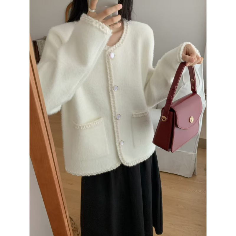 Kaning Imitation Mink Velvet Pearl Knitted Cardigan 2026 Autum New Style French Style Sweater Jacket