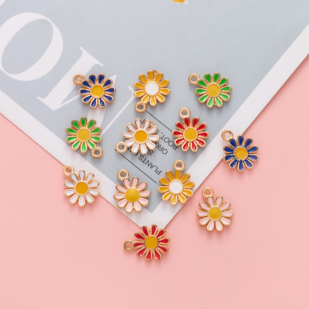 10 Pcs/package Sweet Daisy Alloy Enamel Jewelry Accessories display picture 2