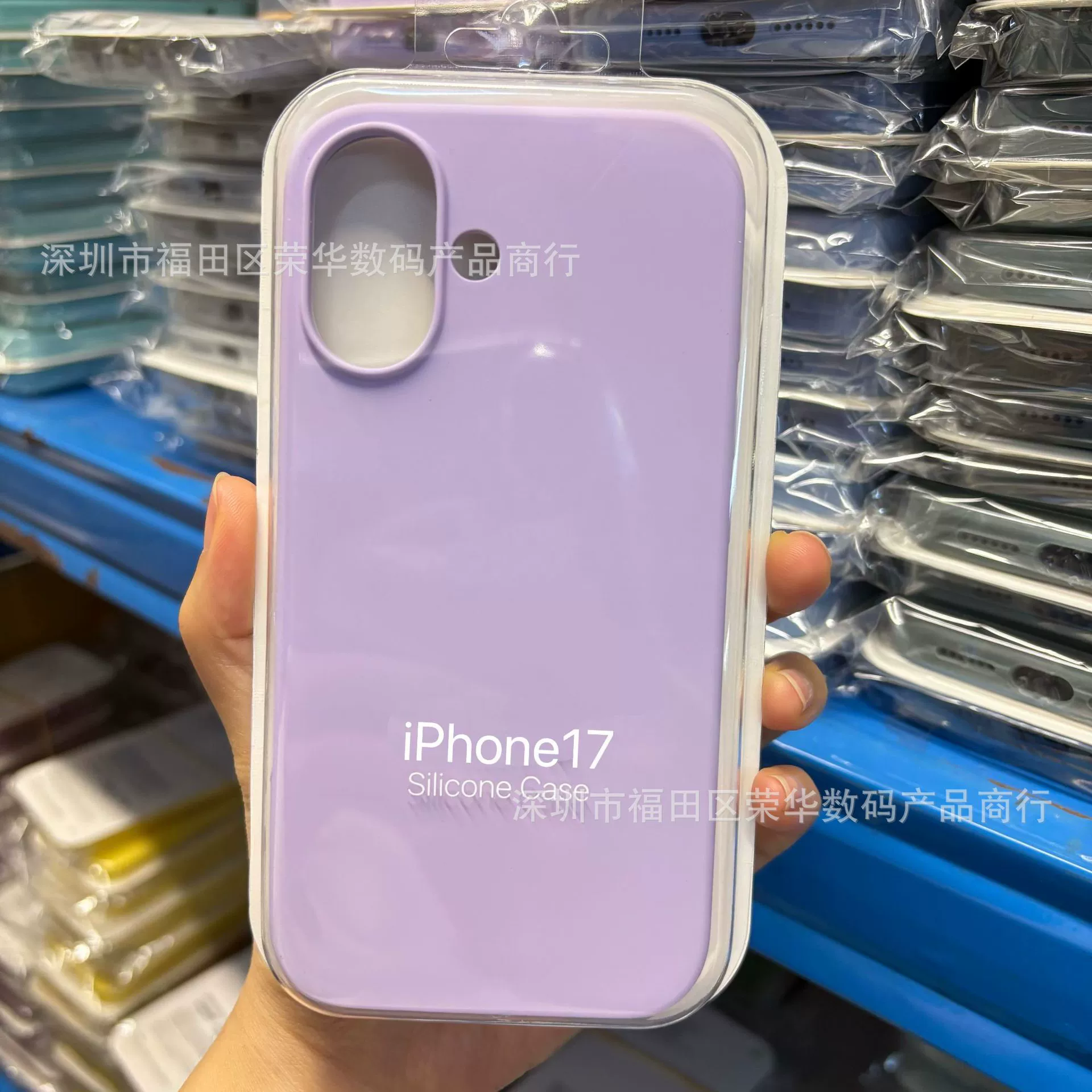 Чехол для телефона Apple iPhone17/iPhone17 Pro/iPhone17 Pro Max — жидкий силикон, кнопка камеры, защита от падений