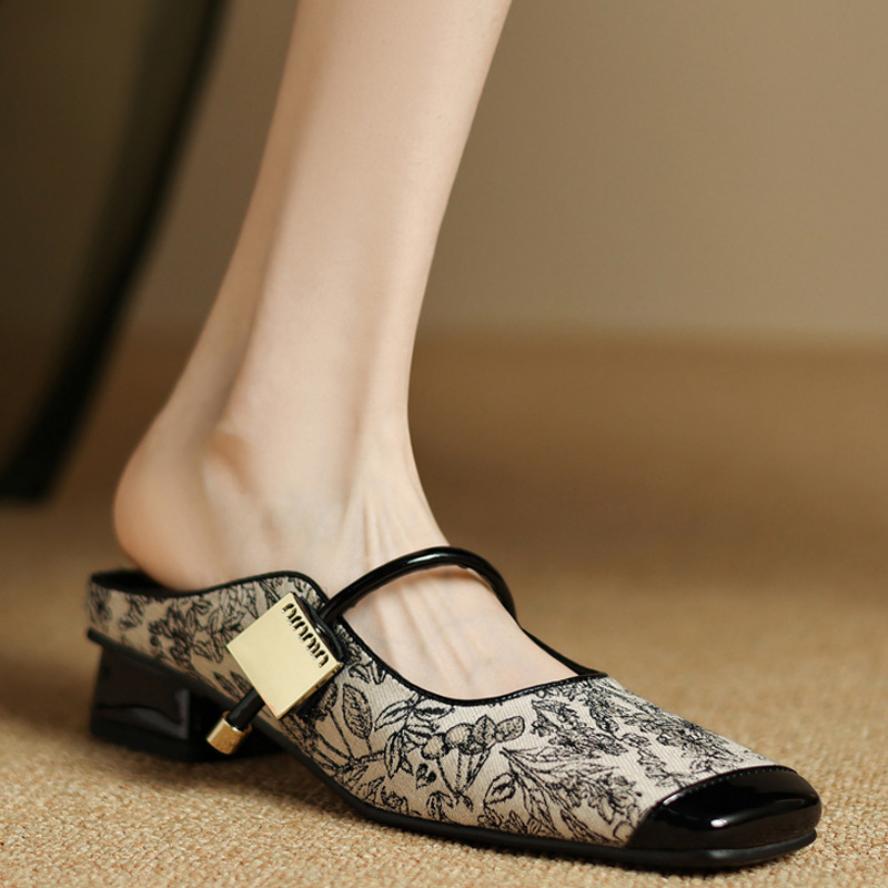 Summer Outfit New Chinese Style Rusted Low Heel Flat-toe Printed Half Slippers plus size Square-toe Lazy Muller Shoes