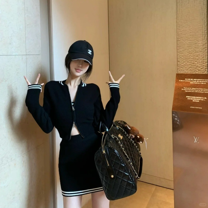 盐系轻熟穿搭显瘦内搭上衣简约薄款长袖开衫时尚收腰半身裙套装女|undefined