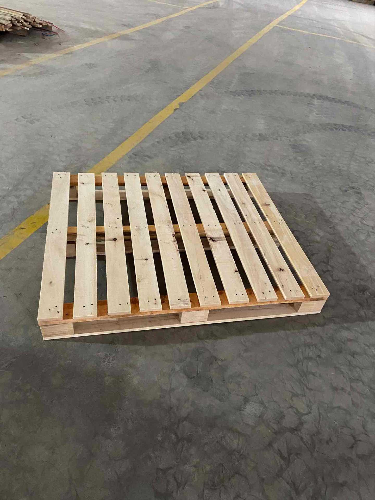 江西卡板托盘赣州卡板木托盘可定制