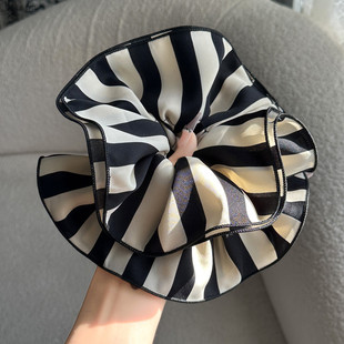 С���L�߼��кڰ״֗l�y���c�lȦŮ�r�е����Rβ�^�K�l�K�^���l�