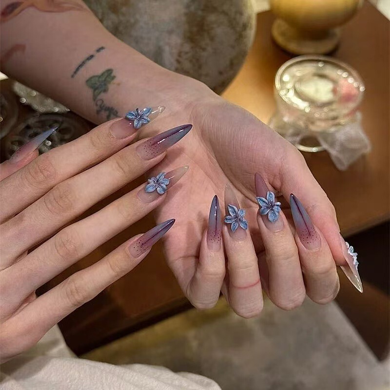 Pure hand-worn armor atmosphere flow color purple gradient line sense three-dimensional carving flower sweet cool style nail art detachable