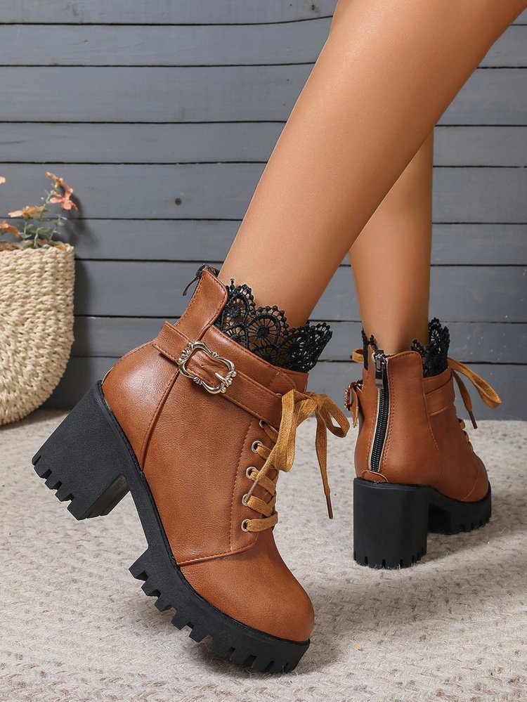 2024 Outono/Inverno Novos Curtos Grandes Altos Estilo Versátil Salto Grosso Renda Costas Zíper Fundo Grosso Botas Femininas_voghion.com