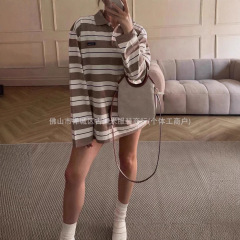 2025秋季新款m系穿搭休闲字母贴布Polo领撞色条纹T恤上衣女