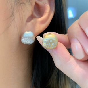 18k natural diamond round earrings high-grade personality European and American earrings earrings water shell gold wholesale recyclable