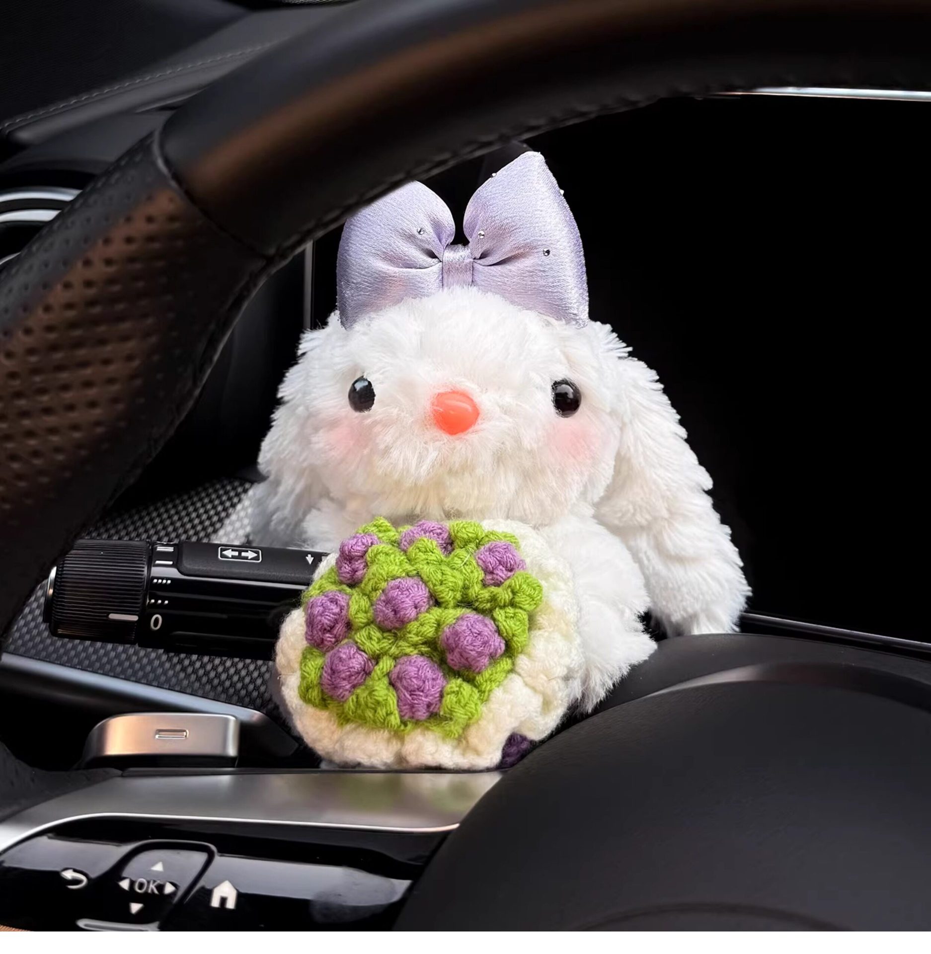 Cute Rabbit Car Dashboard Doll Interior Wiper Turn Signal Decoration High-End Ornament 2026 New Model