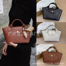 �¿���肰�2025�r������˻@��EpureС���������ٴ�μ�б��Ů��