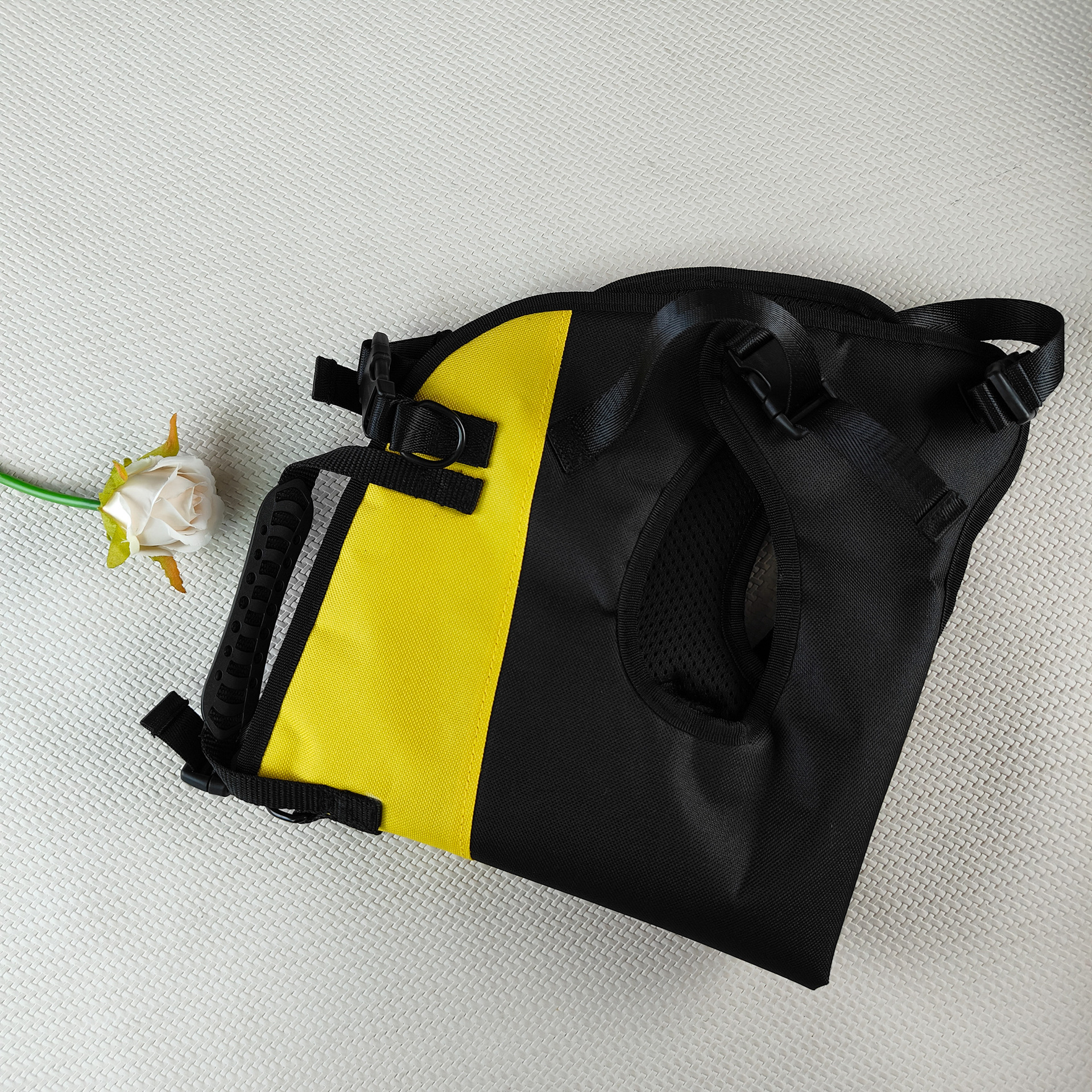 Mochila de mascotas para perros, mochila para perros, mochila para gatos TEMU, mochila para gatos transpirable al aire libre, conveniente para llevar con cuatro patas