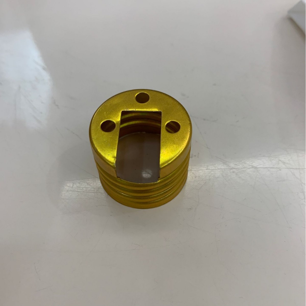 Anillo de lámpara de tornillo de aluminio amarillo portalámparas de tres orificios accesorios de portalámparas accesorios de bombilla portalámparas al por mayor