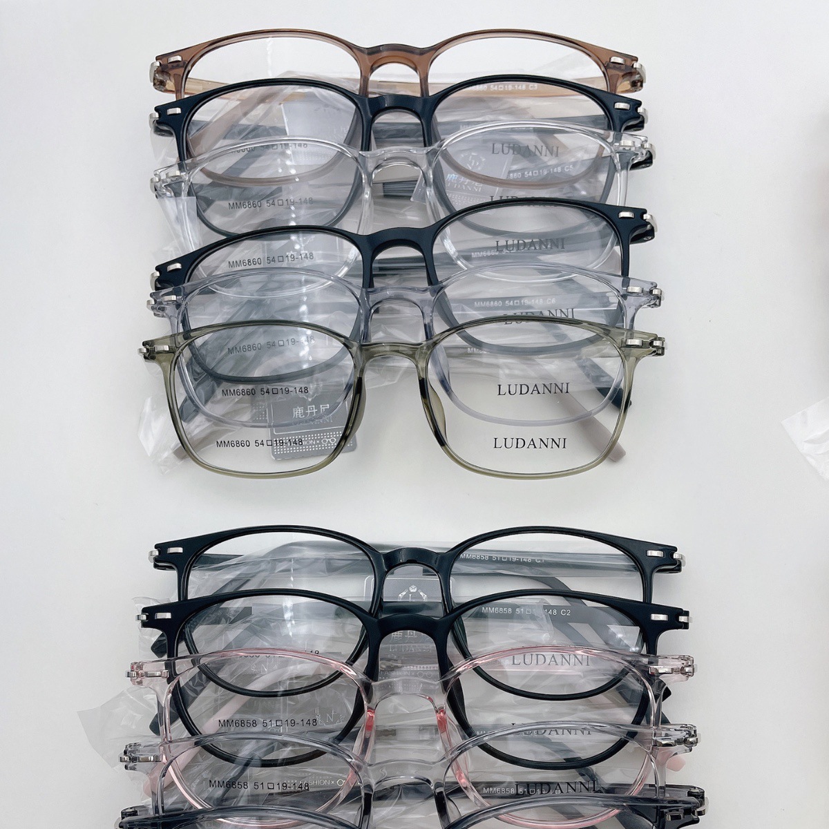 複数の超軽量TR90フレーム金属大学入試メガネフレームの黒い男性モデルは近視に合うことができます。