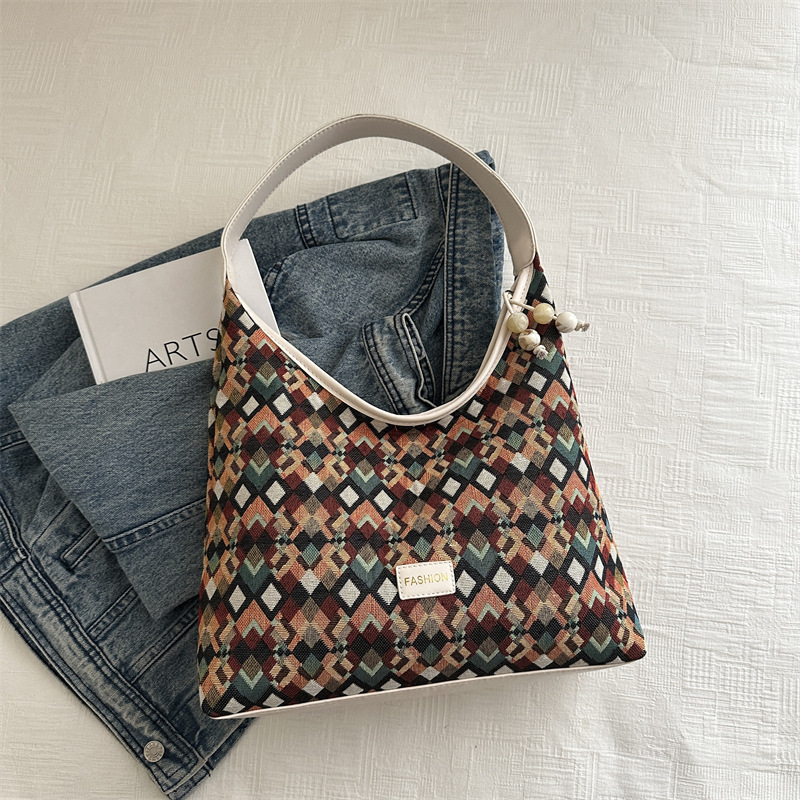 Bolsa de gran capacidad para mujeres 2024 nueva moda Zhongzhong Lingerie hombro brazo bolso de viaje casual