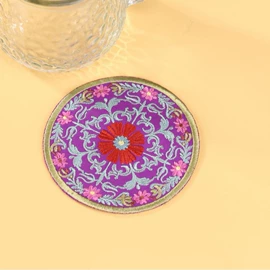 布贴;餐垫、杯垫;刺绣工艺品