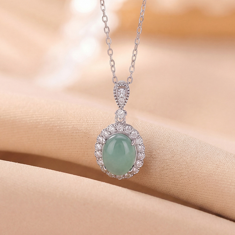 Dây chuyền bạc S925 mặt ngọc bích hình bầu dục phong cách thanh lịch — Màu xanh ngọc bích