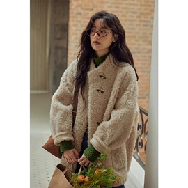 女式针织衫;女式衬衫;休闲裤