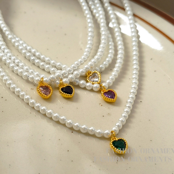 Retro brand necklace from pearl