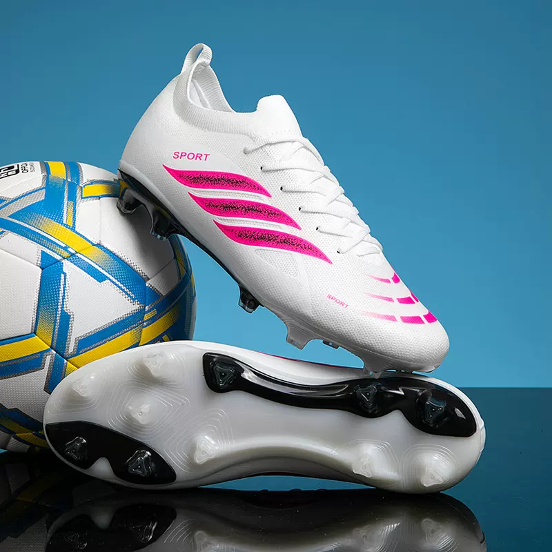 2026春节男女新款跨境低帮足球鞋长钉碎钉底学生比赛训练运动鞋