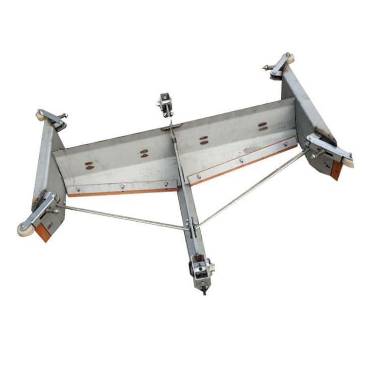 6 cerdos de acero inoxidable máquina de limpieza de estiércol ovejas de grasa automática máquina de limpieza de estiércol gruesa raspadora