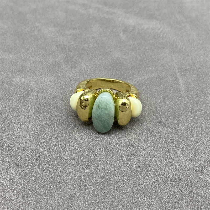 Sasa mismo estilo francés nicho diseño natural Tianhe piedra anillo personalidad moda exagerada luz lujo retro anillo para las mujeres
