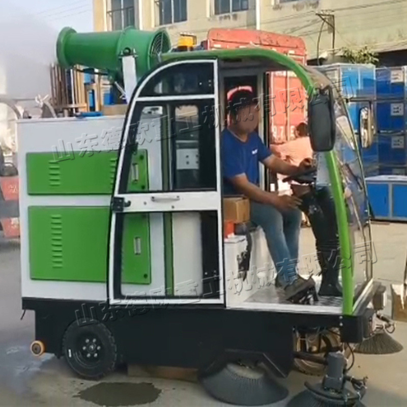 全封闭式扫地机 商场用座驾式吸尘设备 扫地吸尘喷水清洁一体机