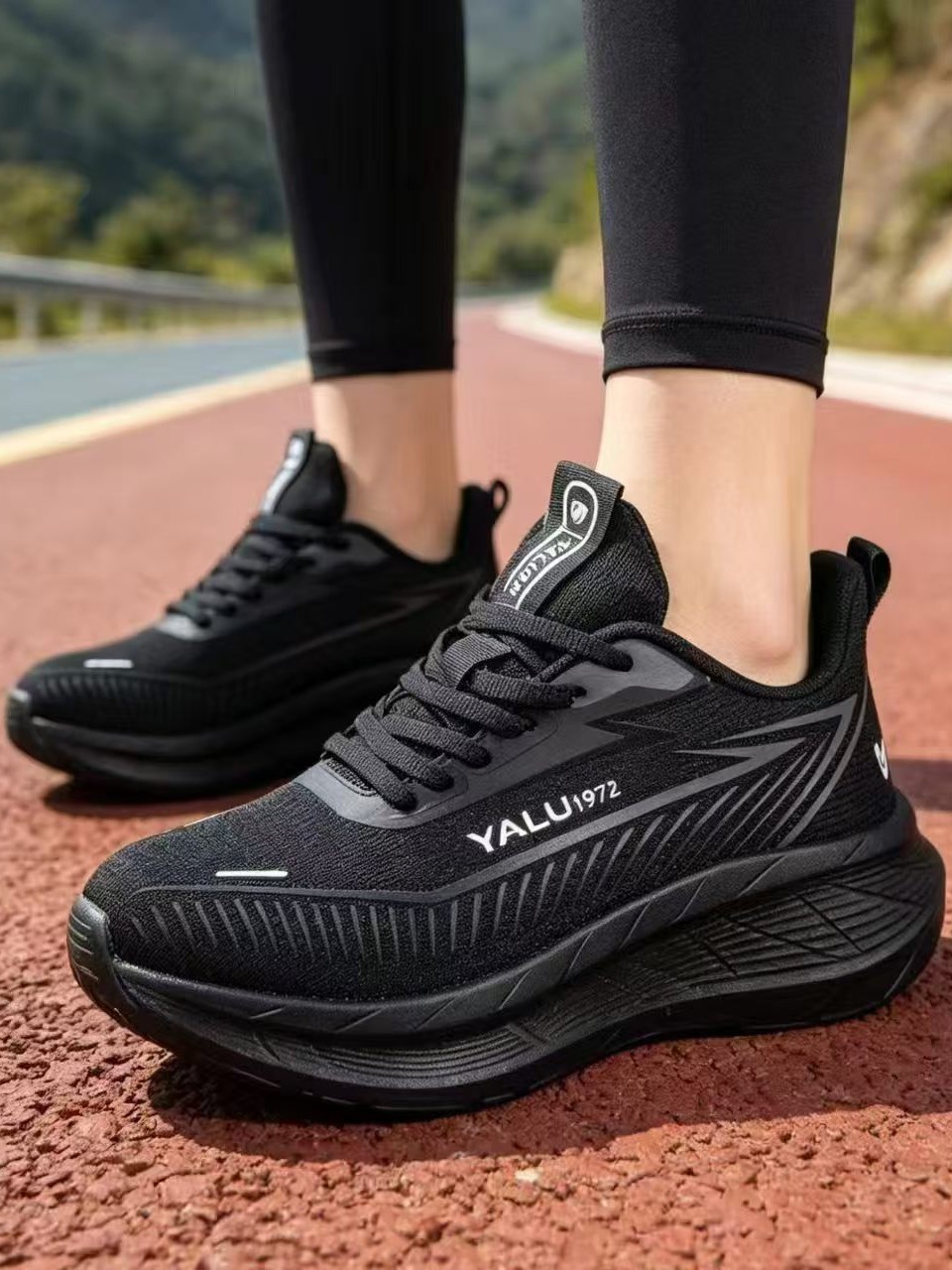 Hombres verano 2026 zapatos casuales transpirables moda ligera juvenil zapatillas deportivas para correr un cabello