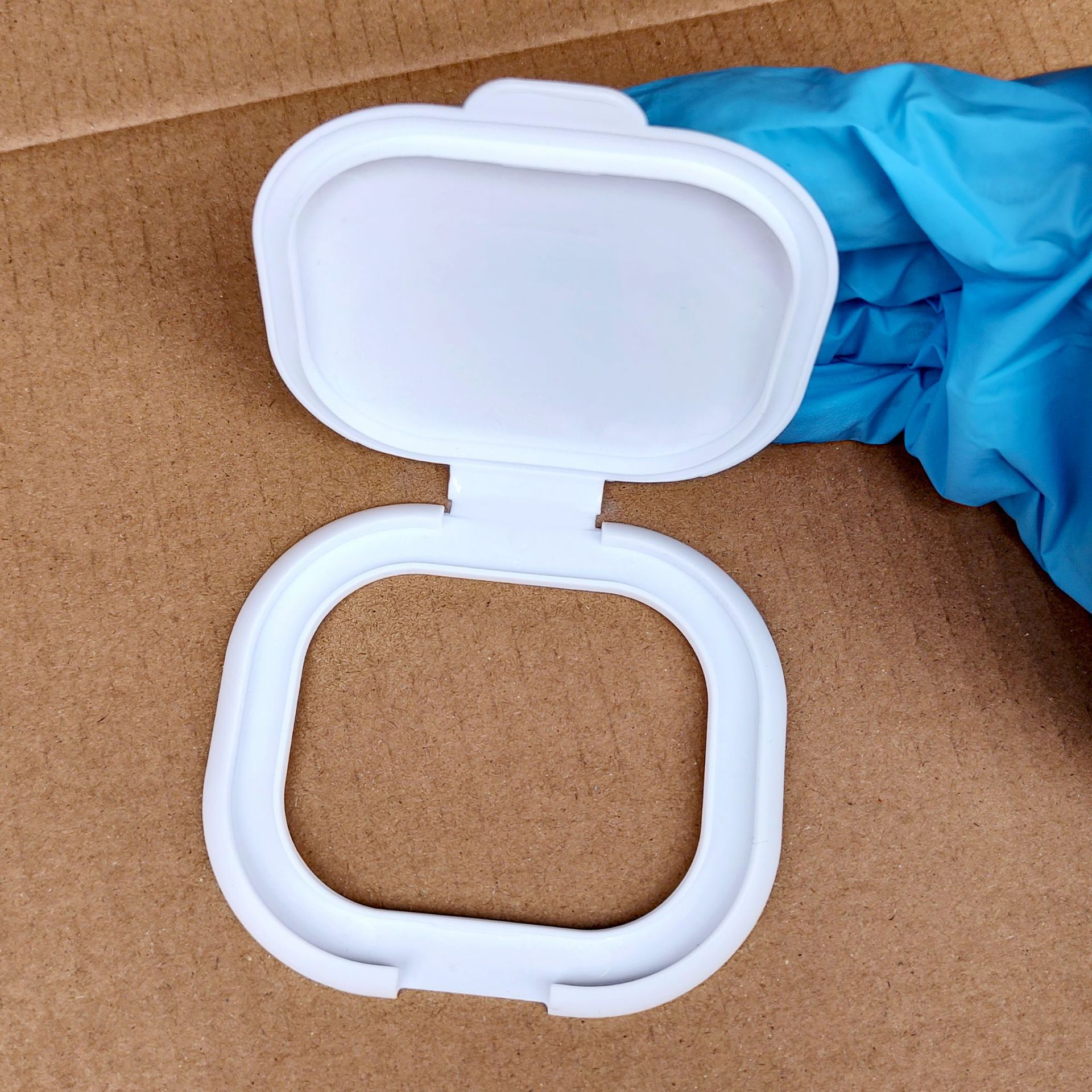 彩色大方型湿巾盖抽取式密封盖丁腈手套包装盖子塑料pp小号异形批