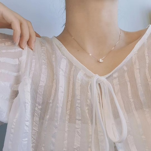 Xiaohongshu Style Heart Necklace Unique Design High-End Clavicle Chain for Women  New Arrival Direct Factory Sales