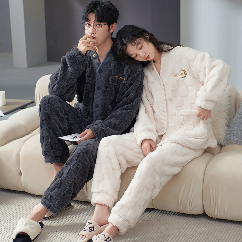 2023 Otoño e Invierno Nuevo coral polar pareja pijamas forrados de lana caliente franela ropa de abrigo hombres y mujeres ropa de hogar traje