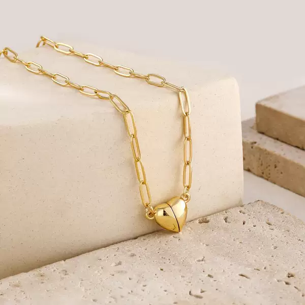 European and American Cross-Border New Love Magnet Pendant Stainless Steel Loop Chain Simple Fashion Necklace Women's Jewelry Wholesale