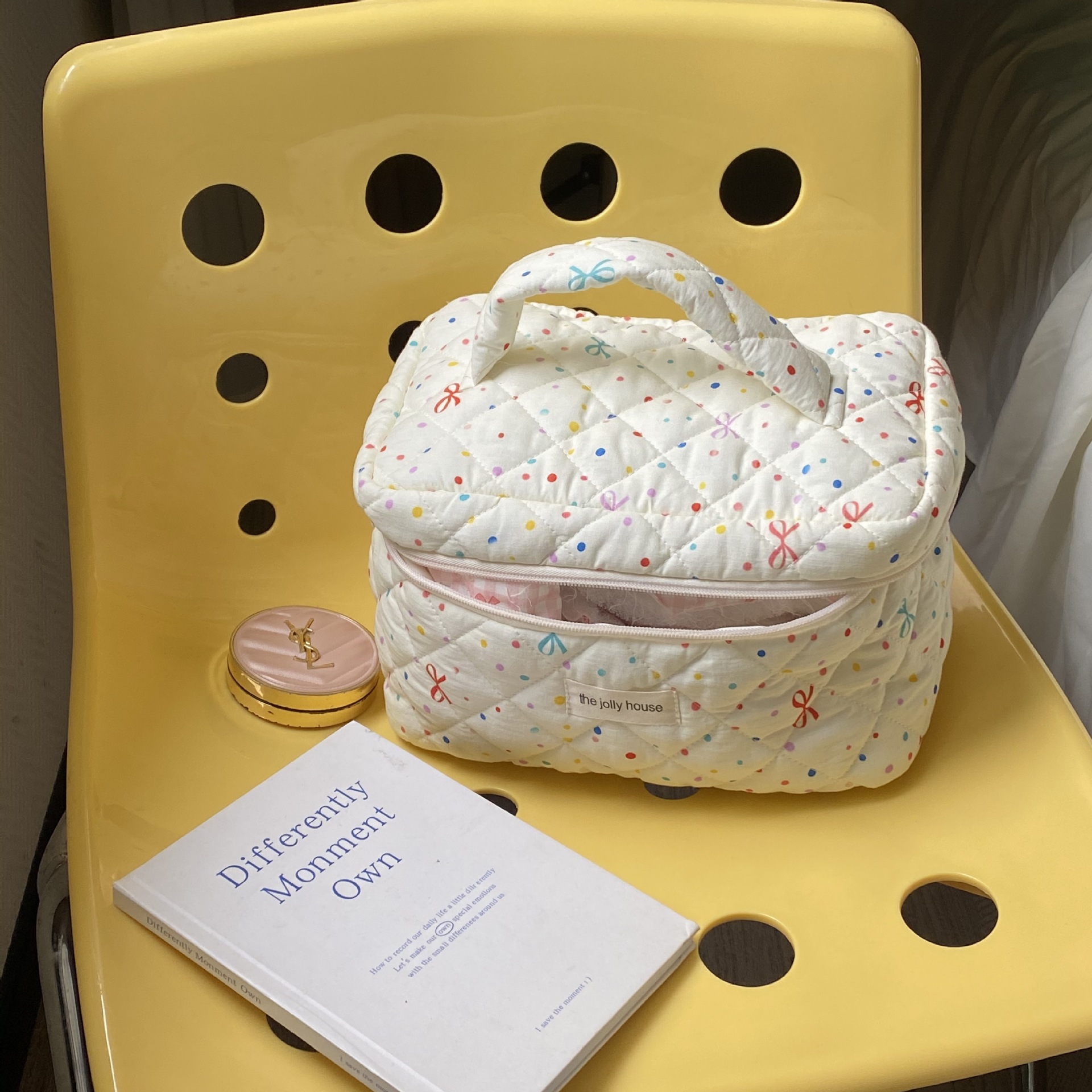 Genuine brand high quality capacious handheld cosmetic bag with bow
