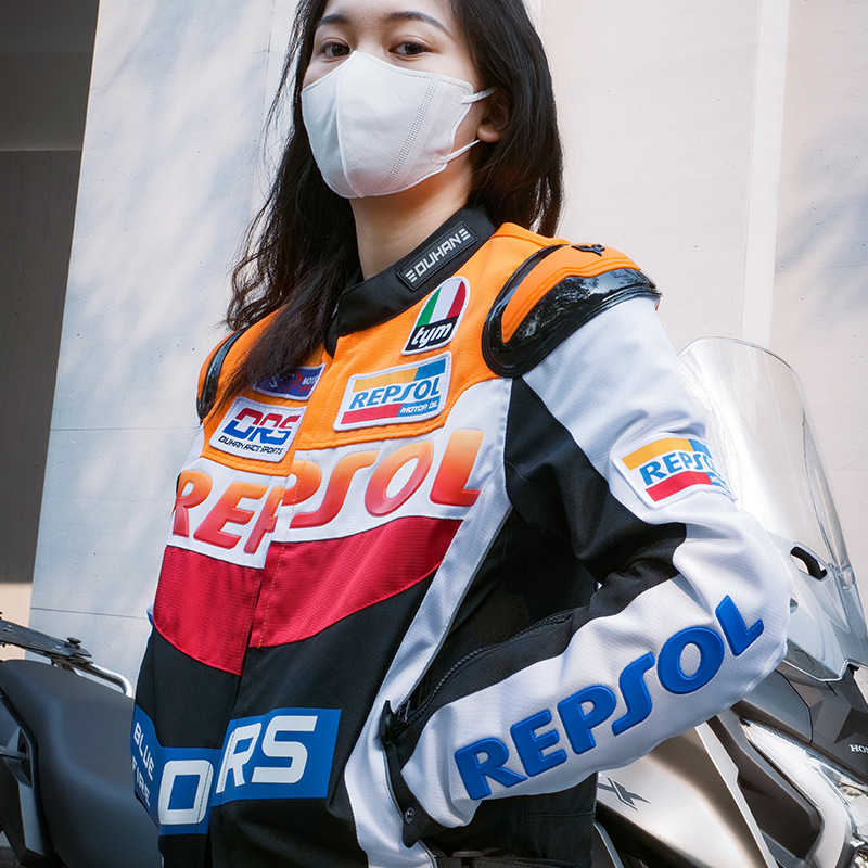 VS-04�ź�Ħ�г���Ů��������ˬ�Ͻ𻤼��ˤԽҰ�������п��ļ�