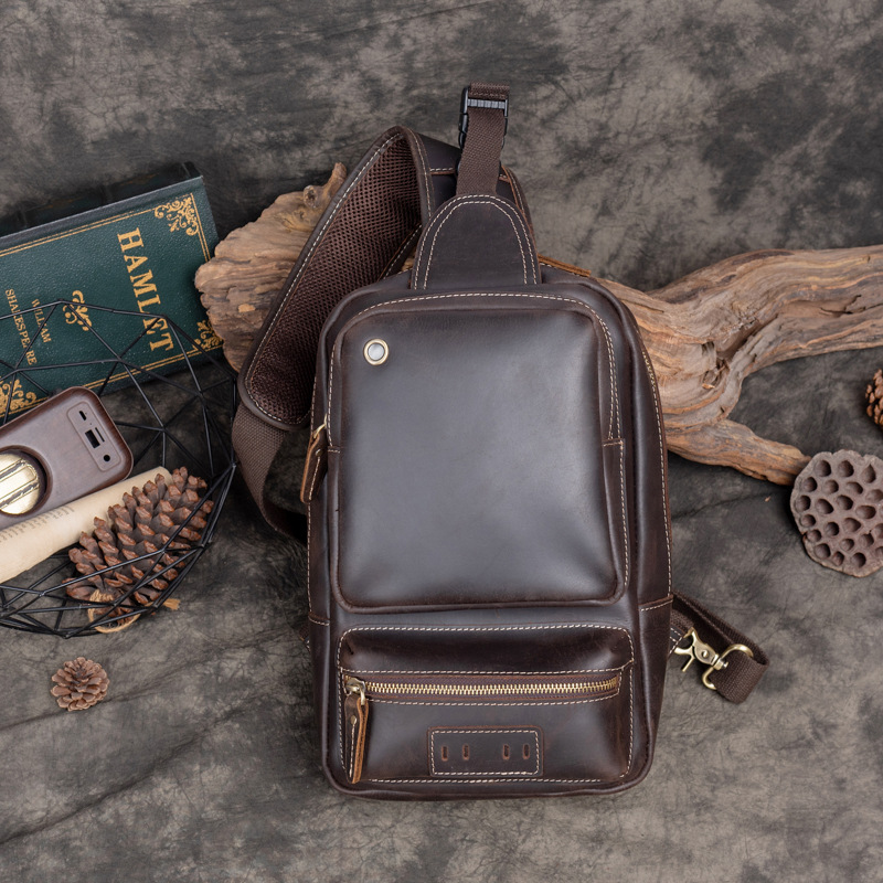 跨境外贸出口男士胸包欧美复古风疯马皮男士斜挎包真皮单肩包批发