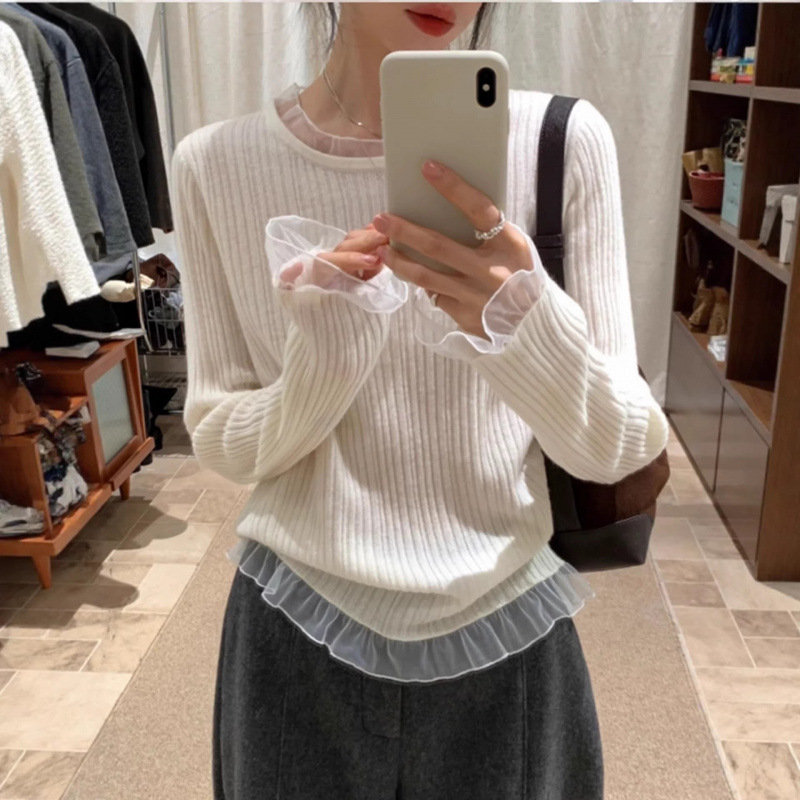 Designer-Inspired Niche Ruffled Lace Edge Spring and Autumn Knit Sweater for Women, Fine Wool New Round Neck Sweater, Slimming Top Designer-Inspired Niche Ruffled Lace Edge Spring and Autumn Knit Sweater for Women, Fine Wool New Round Neck Sweater, Slimming Top