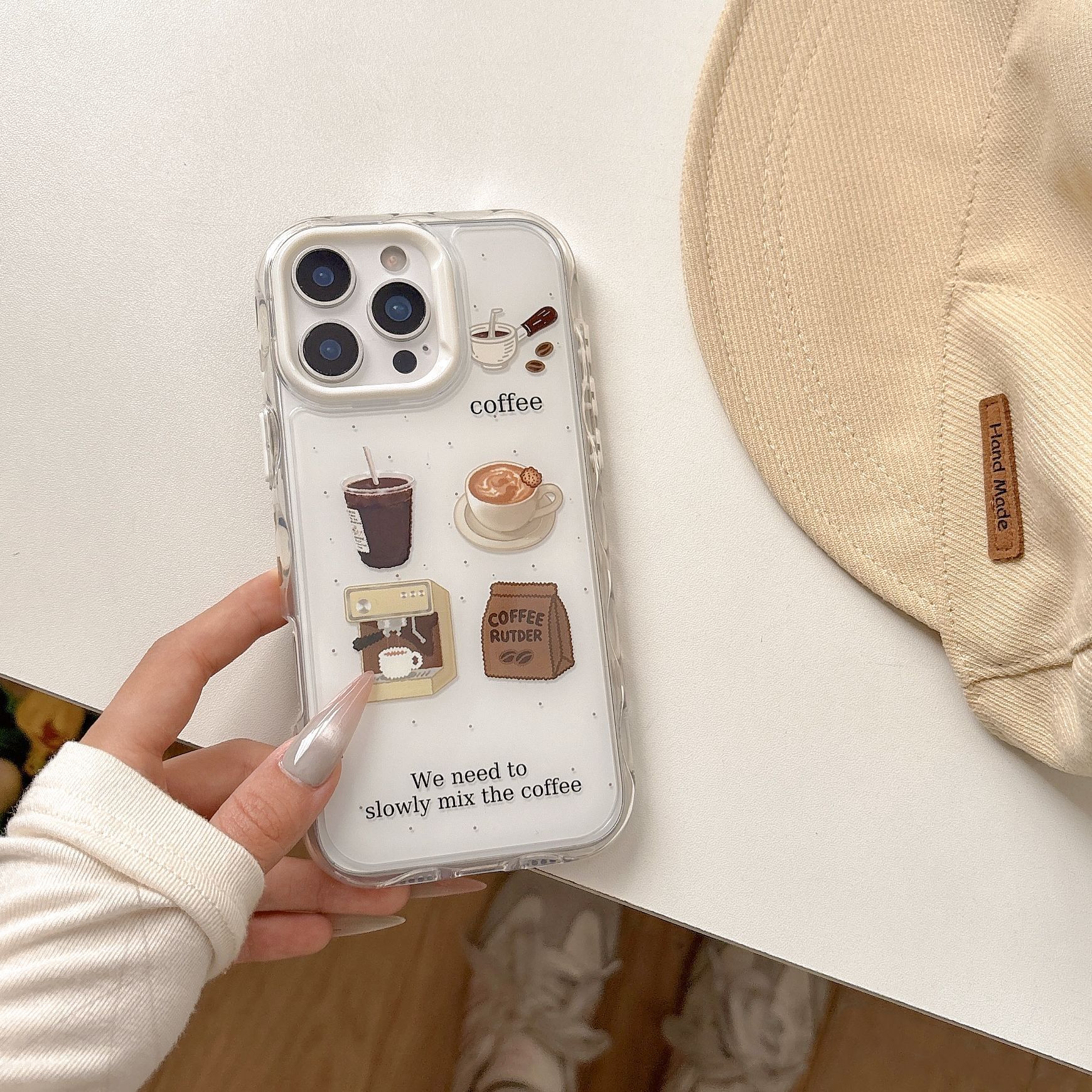 La nueva bebida de café con salpicaduras de tinta de celebridades de Internet es adecuada para la caja del teléfono móvil Apple 16ProMax 15Pro simple 14/13 nuevo 16