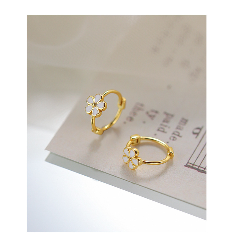 Orecchini a cerchio fiore margherita per donna design oro_voghion.com