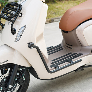 �m�ú���LUMI125ǰ���U�ܷ�ˤ�o���Ś���ۯB����߅��؛�����