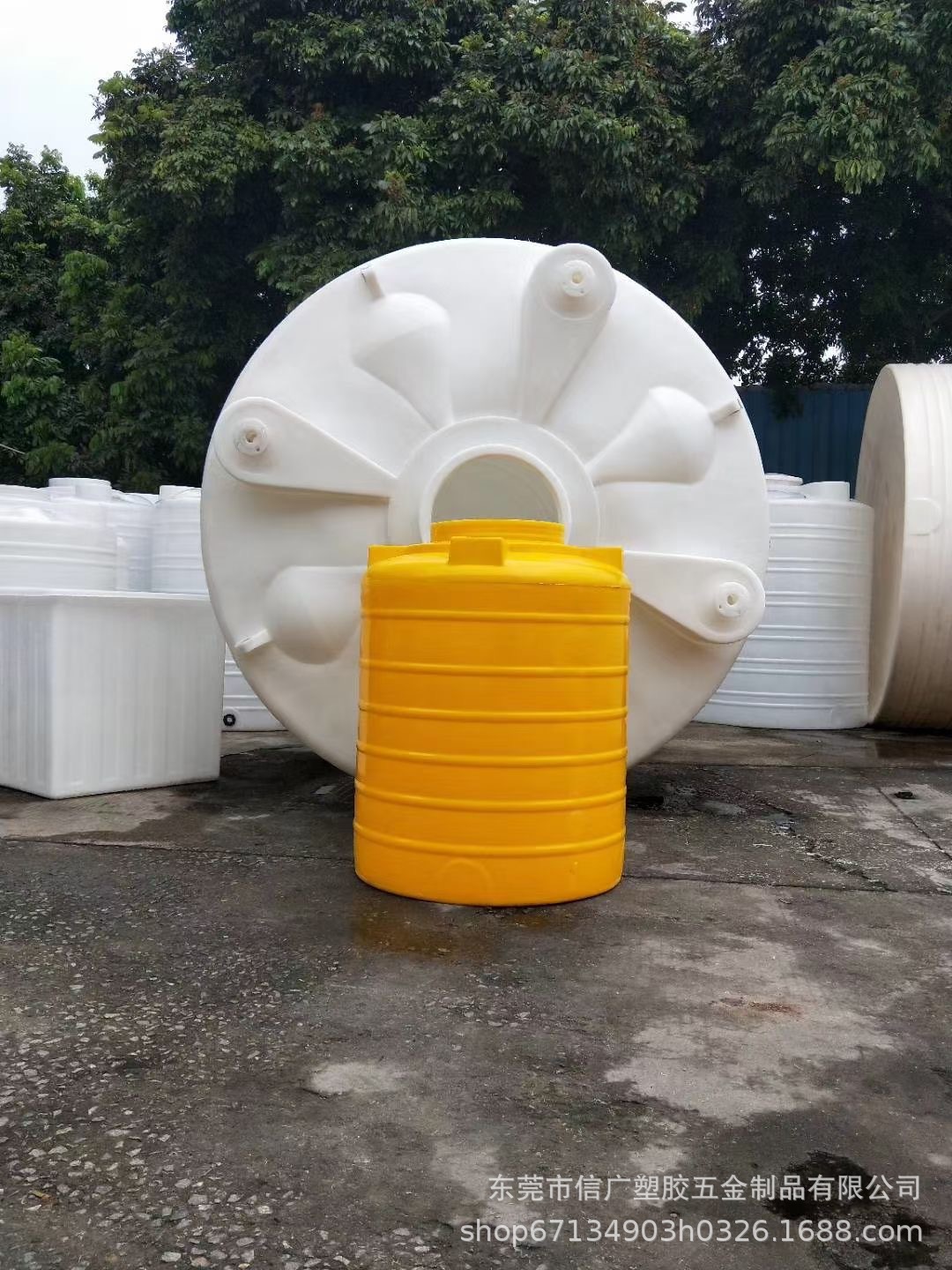 厂家供应上海黄埔区1000L塑料水塔 储水塔塑料水桶