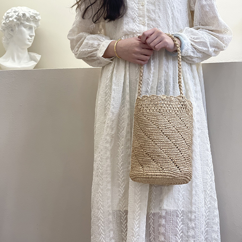 Luxury Crochet Raffia Shoulder Bag Hollow Lace Handheld Bucket Woven Bag Women's Vacation Beach Bag - Thumbnail 2