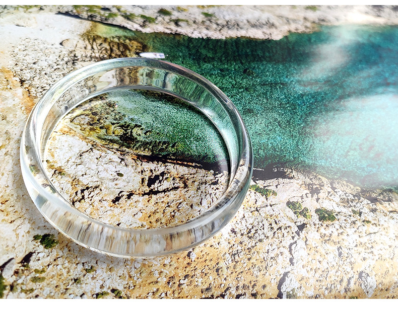 Fashion Solid Color Arylic Bangle display picture 2