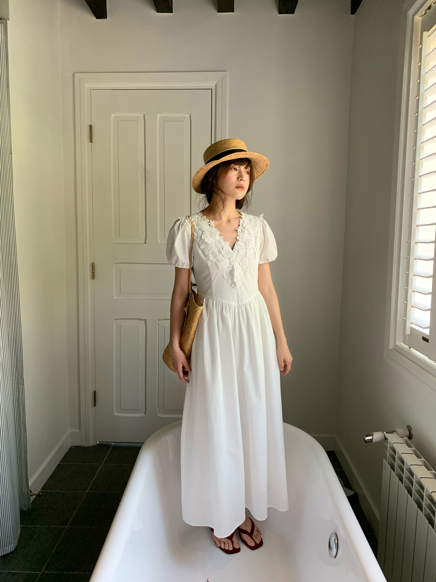 美を解釈する NEWOPEN 25 夏 フレンチスタイル 重厚なハイウエストレース Vネック パフスリーブワンピース レディース S5521