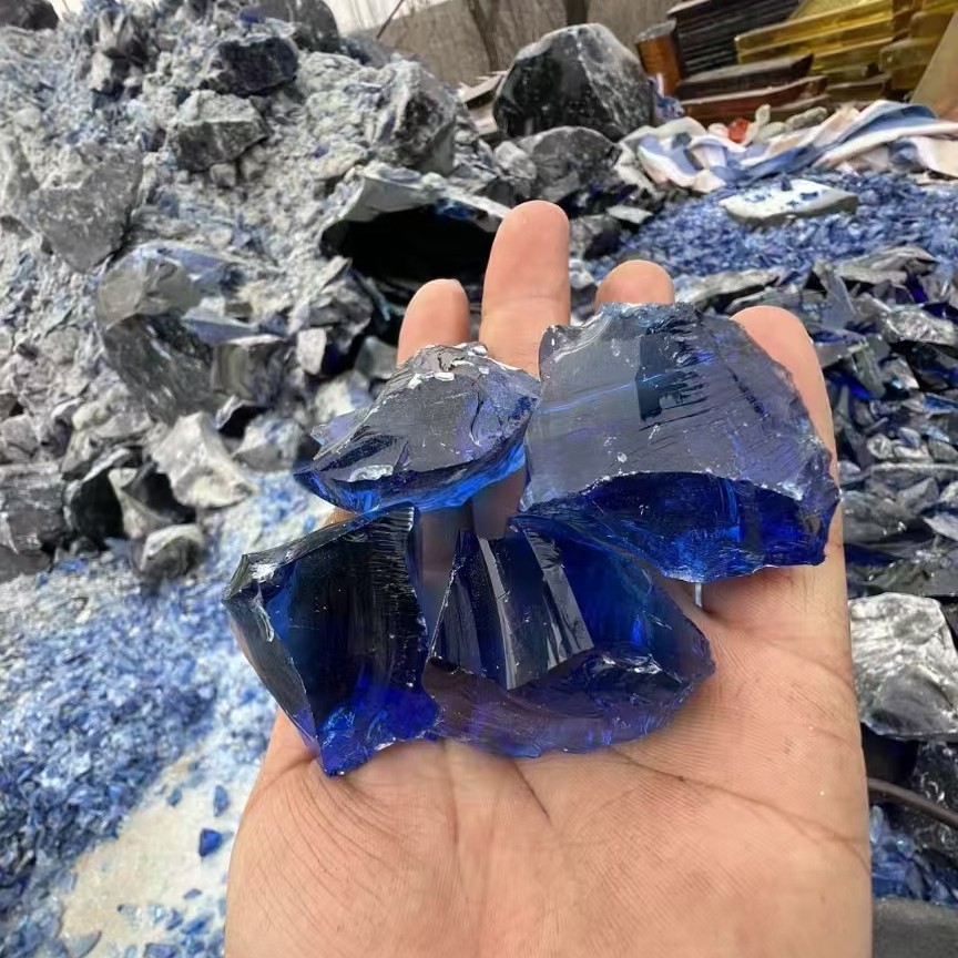 厂家直供彩色玻璃砂透明玻璃块工艺品装饰水磨石骨料防滑玻璃碎石