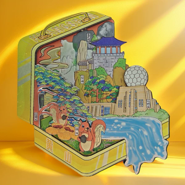 Mao Feng tea, suitcase