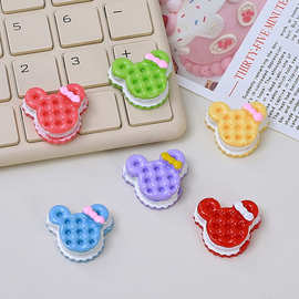 新款卡通夹心饼干创意手工diy奶油胶配饰树脂小配件饰品材料批发