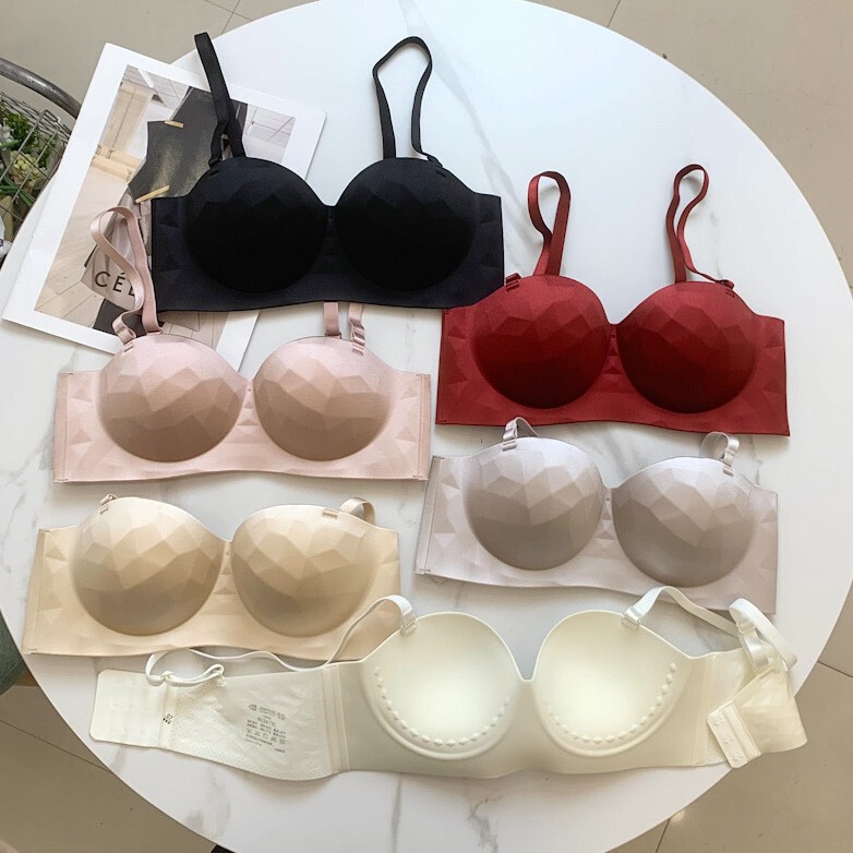 Super Gather Diamond Cup Small Chest Traceless Underwear Women's Thin New Glow Face Bra Wholesale