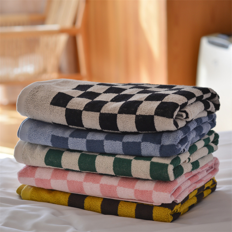 Live with goods color matching retro checkerboard ins cotton towel towel gift a generation of cotton absorbent Live with goods color matching retro checkerboard ins cotton towel towel gift a generation of cotton absorbent